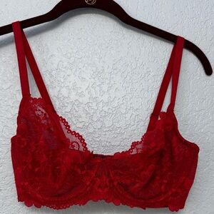 H&M Red Lace Underwire Bra Size 34D